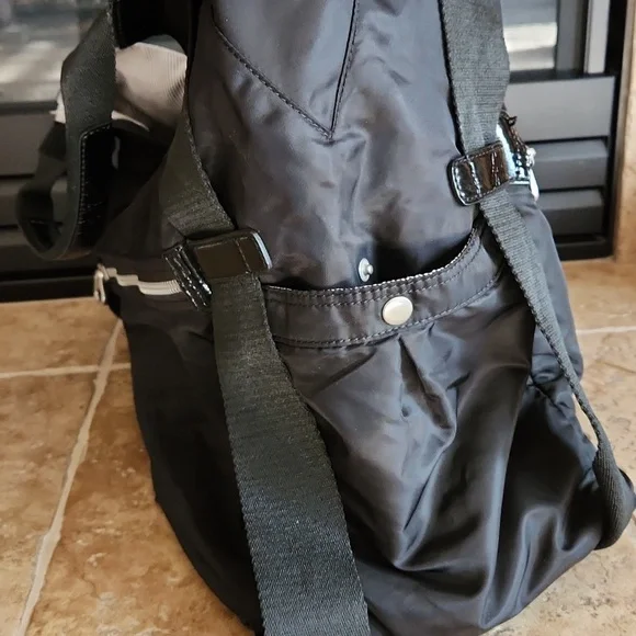 Co-Lab Black Tote Shoulder Bag with Sleek Design - Picture 9 of 11